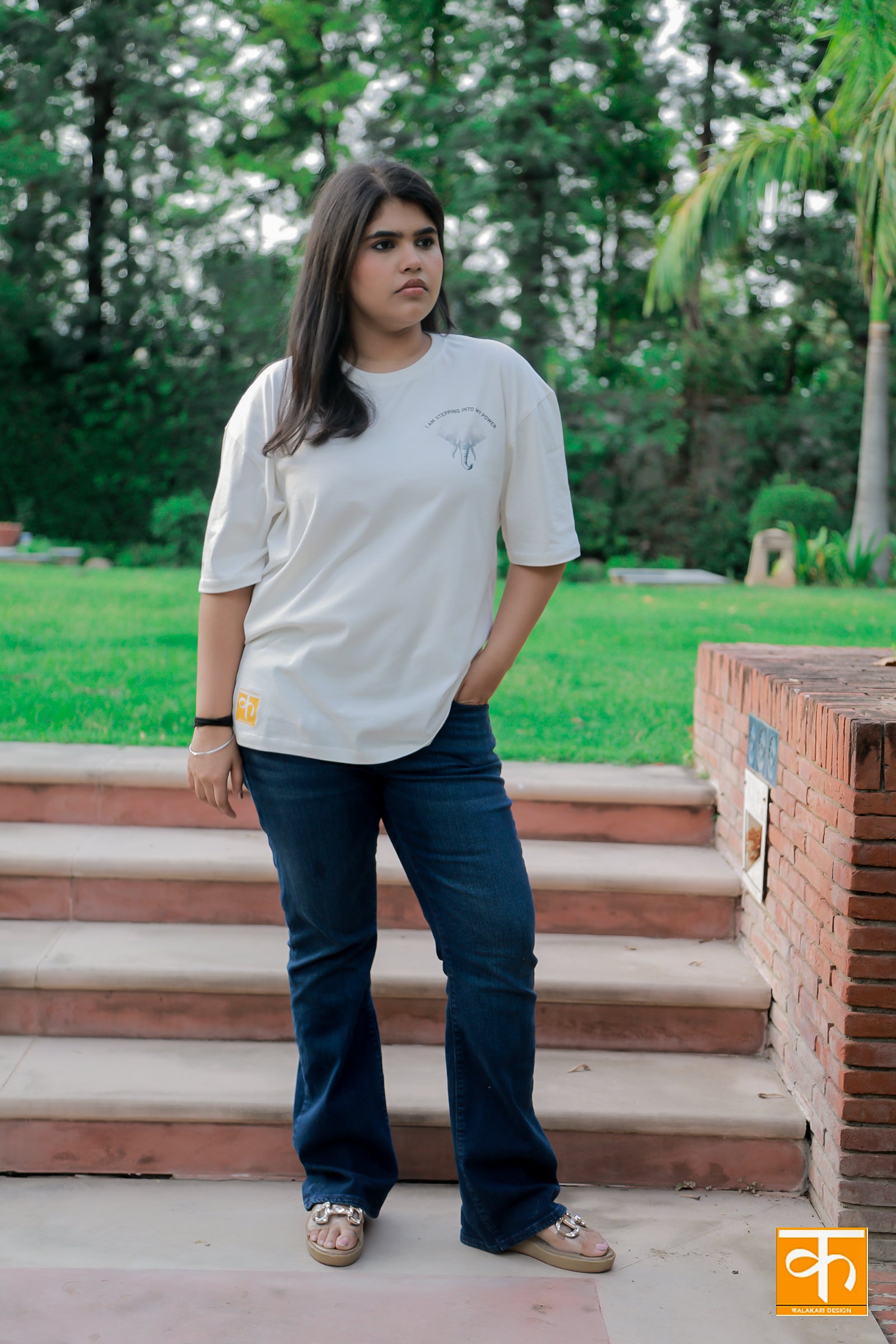 Knitted t-shirt with Print White blue Elephant – I BELIEVE IN MY POWER | I AM STEPPING INTO MY POWER