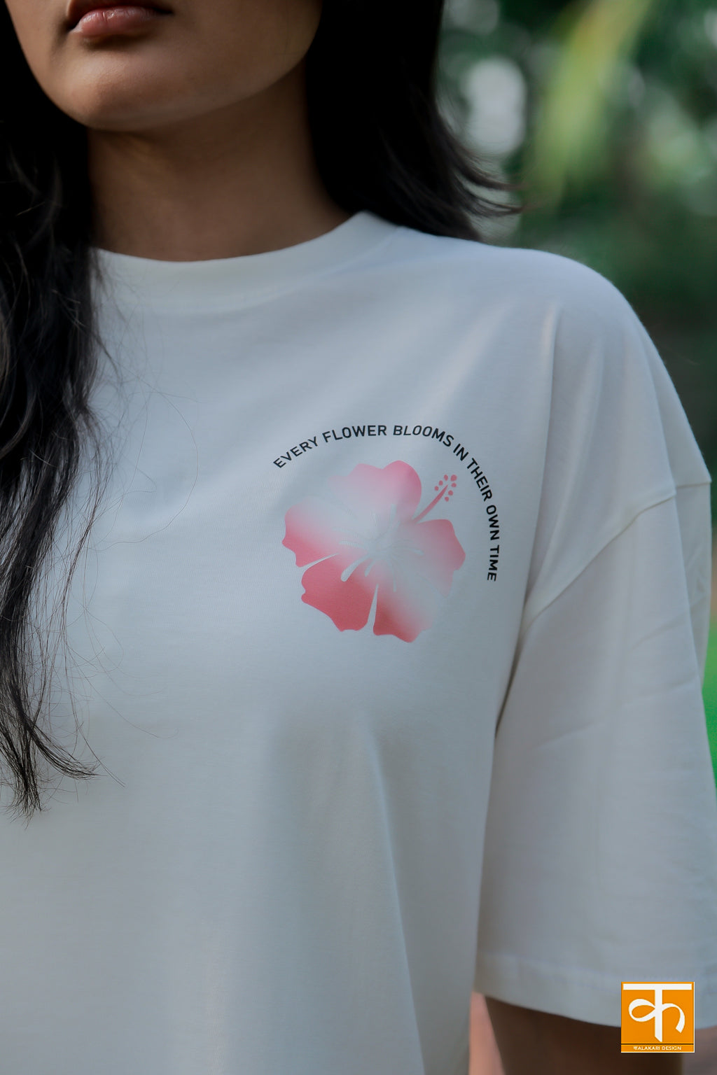 Knitted t-shirt with Print White Pink Floral–I TRUST GOD |EVERY FLOWER BLOOMS IN THEIR OWN TIME