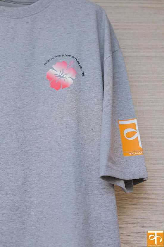 Knitted t-shirt with Print Grey Pink Floral – Trust God | Every flower blooms in their own time