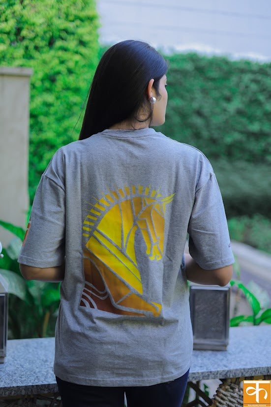 Knitted t-shirt with Print Grey Horse yellow ombre –LEAP OF FAITH |GALLOPING TOWARDS LEAP OF FAITH